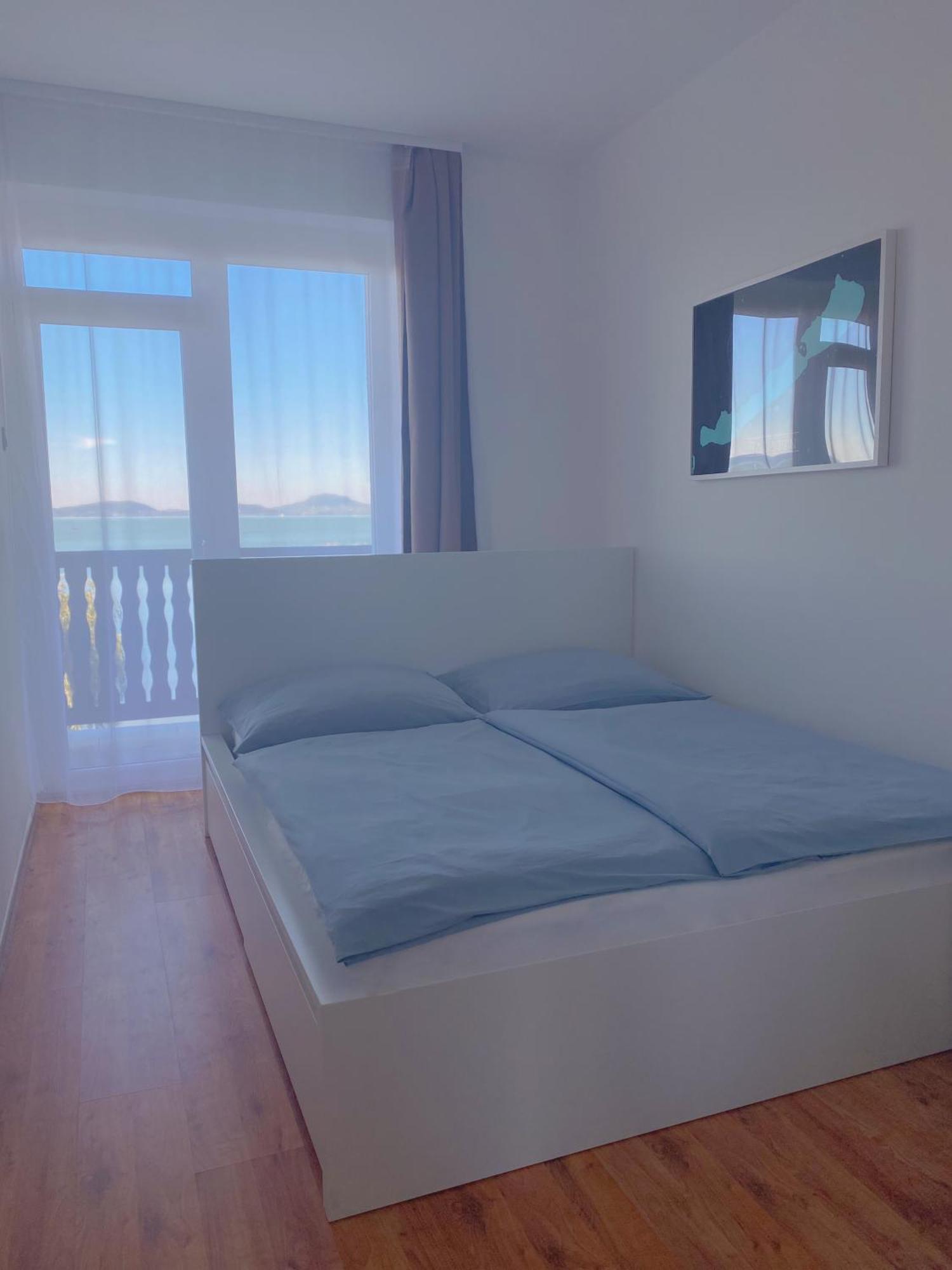 Balaton A Kertben - Balaton In The Garden - Beachfront Houses With Beautiful View, Private Beach Балатонфеньвеш Екстер'єр фото