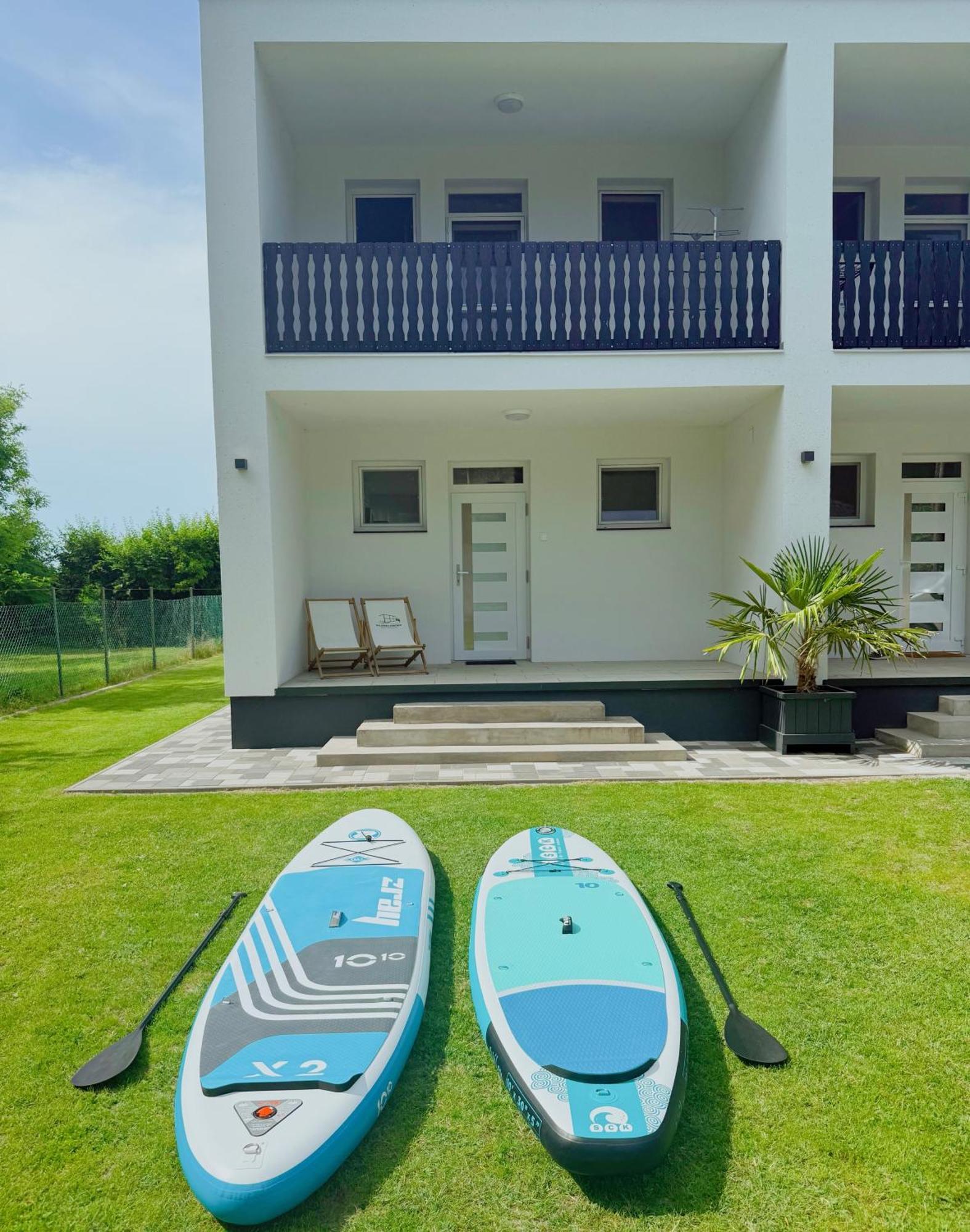 Balaton A Kertben - Balaton In The Garden - Beachfront Houses With Beautiful View, Private Beach Балатонфеньвеш Екстер'єр фото